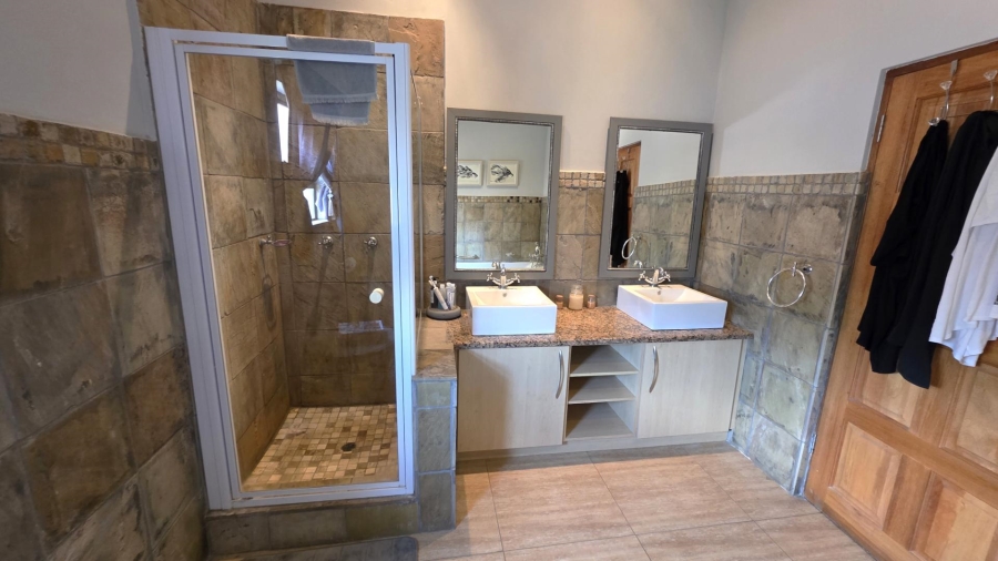 4 Bedroom Property for Sale in Leloko North West